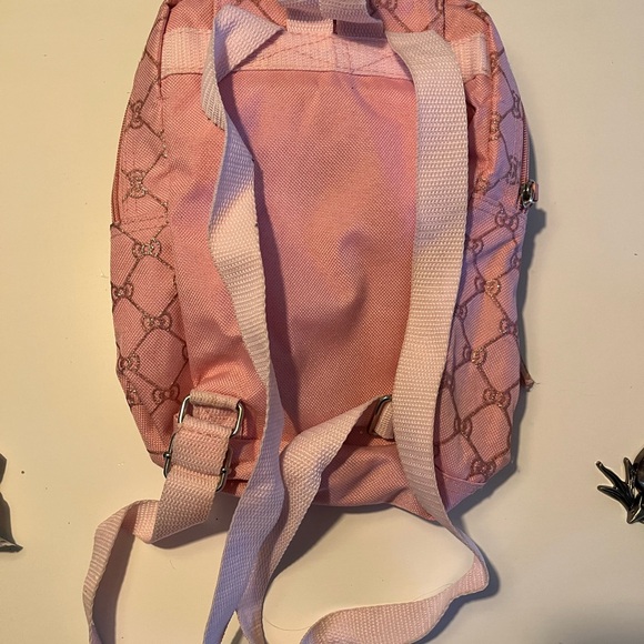 Hello Kitty Pink Backpack - Picture 2 of 2